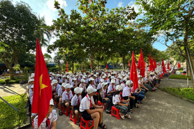 TRƯỜNG TIỂU HỌC VIỆT HÙNG ĐÓN NĂM HỌC MỚI VỚI TINH THẦN “ KỶ CƯƠNG – SÁNG TẠO – ĐỘT PHÁ – PHÁT TRIỂN”